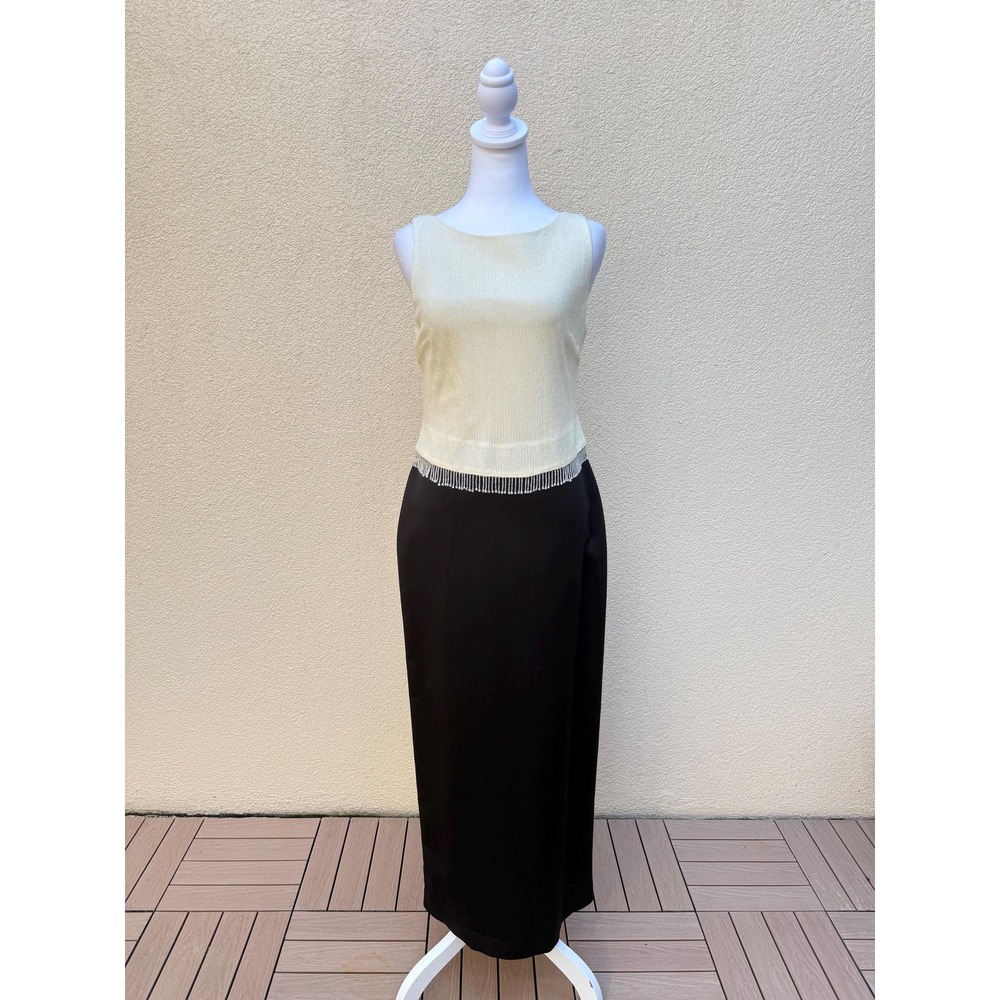 1990 J.R Nites Petites by Caliendo black white beaded sleeveless formal dress